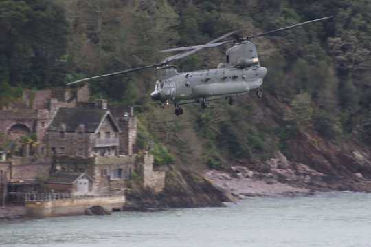 11 March 2021 - 14-17-33
Getting lower as the crew approach Kingswear passing Inverdart.
--------------------
RAF Chinook ZH902